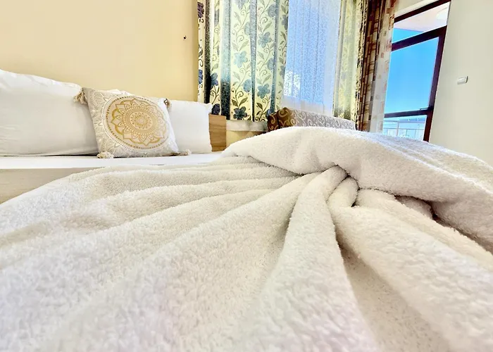 Sunny Sea - Menada شقة *