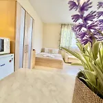 Sunny Sea - Menada Apartment