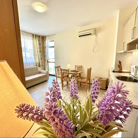 Sunny Sea - Menada * סאני ביץ'