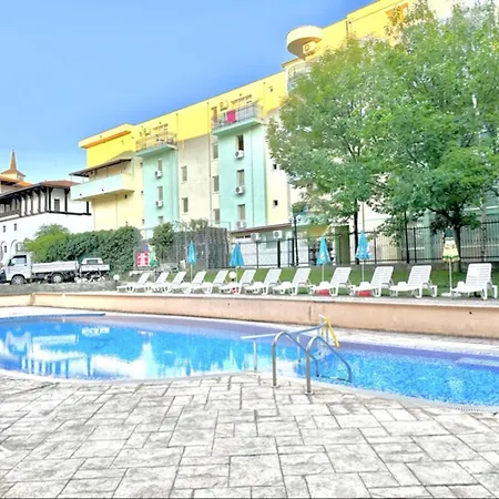 Sunny Sea - Menada דירה