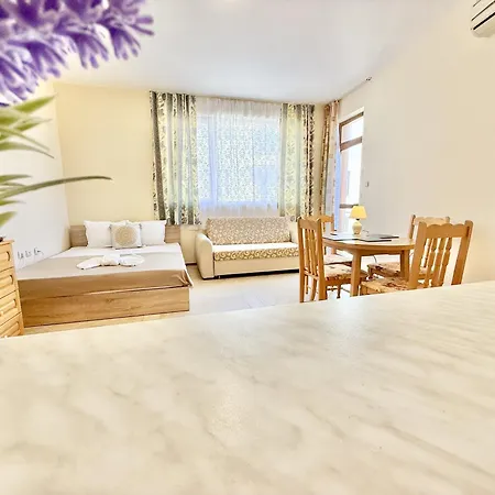 Sunny Sea - Menada * סאני ביץ'